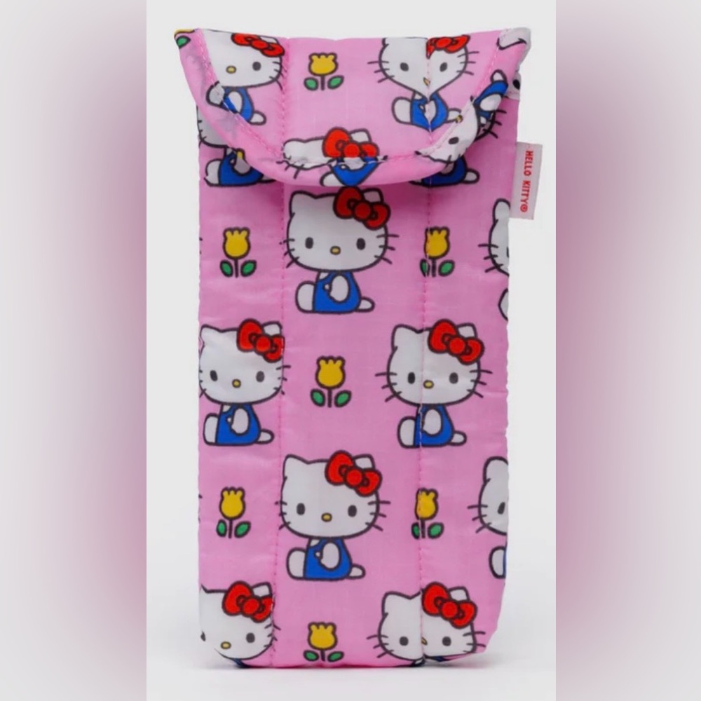 BAGGU x Hello Kitty Puffy Sunglasses Case